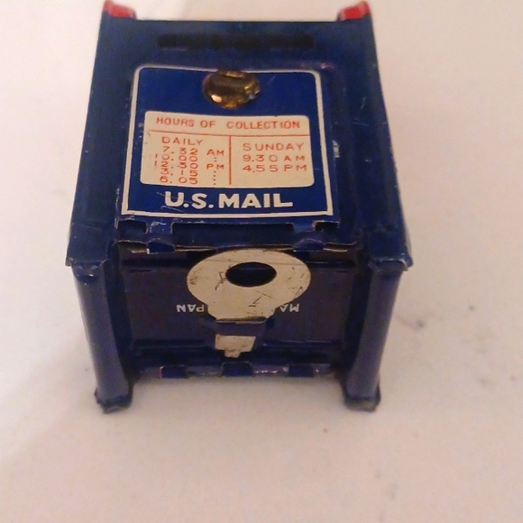 Vintage Mini U.S. Mailbox w/Key - Picture 2 of 7